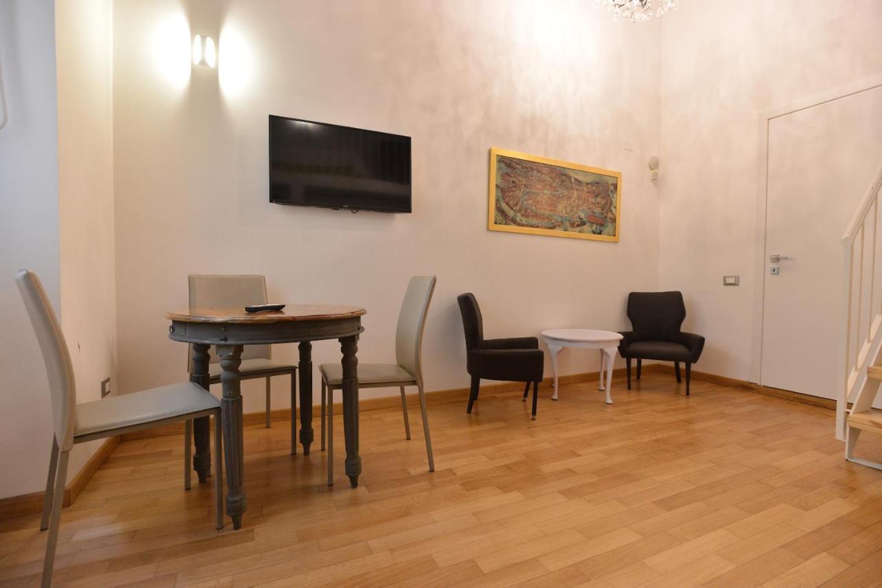 Izzhome City Center Cozy カリアリ エクステリア 写真